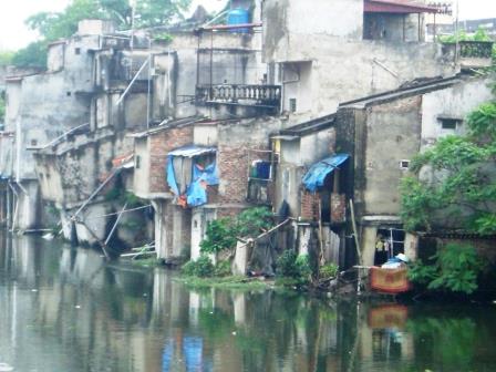 Armenviertel in Vietnam - Foto © Gerhard Hofmann Agentur Zukunft für Solarify