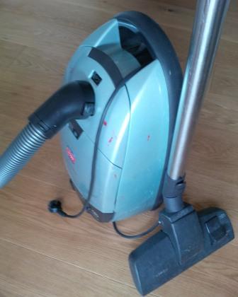 Staubsauger alt - Foto © Gerhard Hofmann, Agentur Zukunft für Solarify