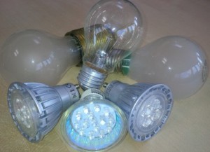 Alte Glüh-, neue LED-Lampen - Foto © Gerhard Hofmann, Agentur Zukunft für Solarify