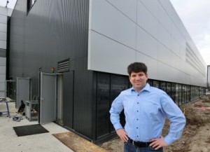 Bernd Rech vor EMIL 4- Foto © Gerhard Hofmann, Agentur Zukunft