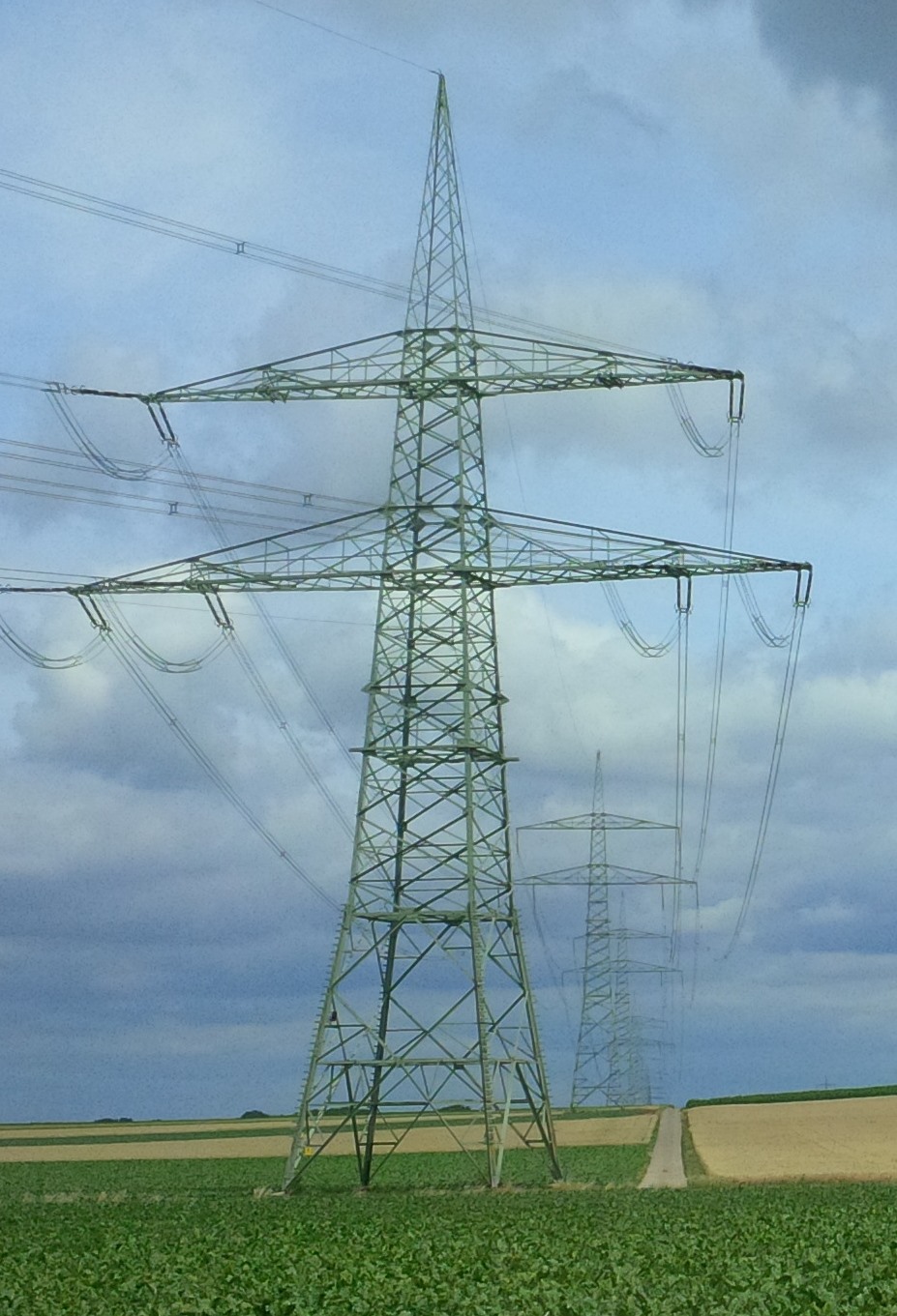 Hochspannungsleitung in Unterfranken - Foto © Gerhard Hofmann, Agentur Zukunft