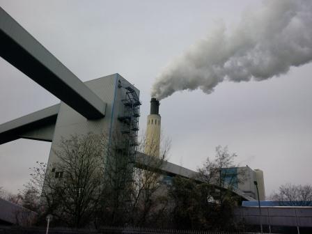 Berlin Vattenfall-Kraftwerk Reuter (UBA 2,7 Mio t CO2 pro Jahr) - Foto © Gerhard Hofmann_Agentur Zukunft