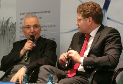Klaus Töpfer und Patrick Graichen bei Agora-Veranstaltung - Foto © Gerhard Hofmann, Agentur Zukunft