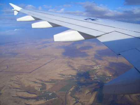 Blick aus Regierungsflugzeug auf saudische Wüste - Foto © Gerhard Hofmann, Agentur Zukunft für Solarify