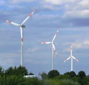 Wingeneratoren an A2, Brandenburg - Foto © Gerhard Hofmann, Agentur Zukunft für Solarify