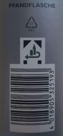 Pfandflasche - Foto © Gerhard Hofmann, Agentur Zukunft für Solarify 0160823
