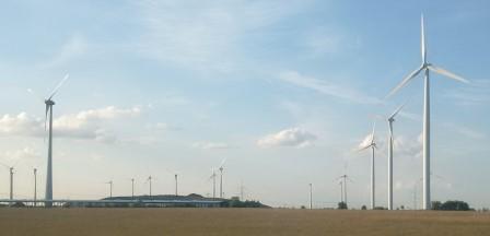 Windgeneratoren in der Priegnitz, Brandenburg - Foto © Gerhard Hofmann, Agentur Zukunft für Solarify0 20160627