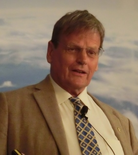 Eicke Weber, ISE, auf der 7. Handelsblatt Jahrestagung Erneuerbare Energie - Foto © Gerhard Hofmann, Agentur Zukunft für Solarify Eicke Weber, ISE, auf der 7. Handelsblatt Jahrestagung Erneuerbare Energie - Foto © Gerhard Hofmann, Agentur Zukunft für Solarify