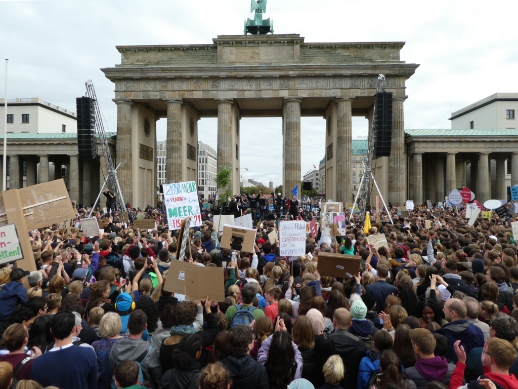 Fridays-for-Future-Demonstration am Brandenburger Tor - Foto © Agentur Zukunft für Solarify