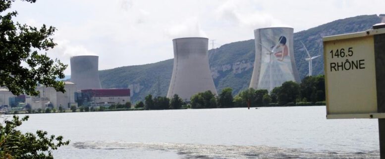 AKW Cruas, Rhone - Foto © Gerhard Hofmann, Agentur Zukunft, für Solarify