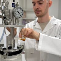 Entwicklung einer palmölfreien Rezeptur im Labor der Mibelle Group-Querformat